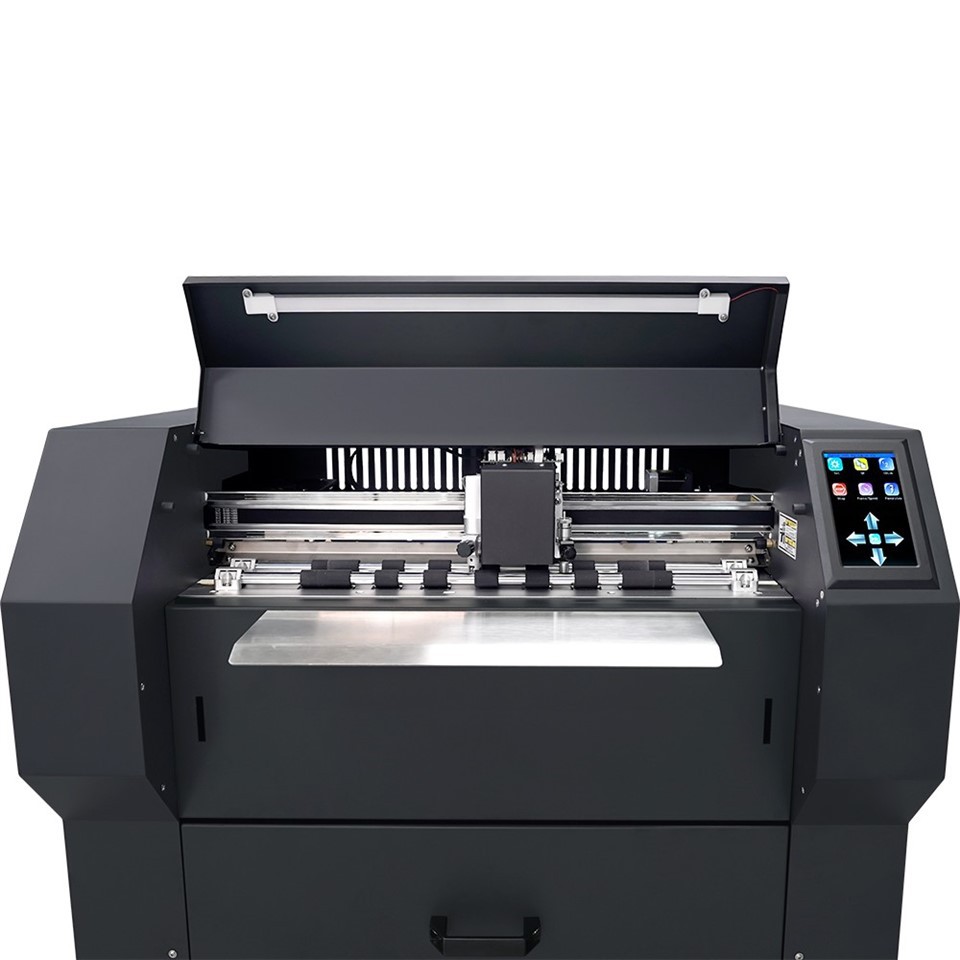 Automatic sheet-fed digital label cutter with dual cutting heads and HD camera positioning system3